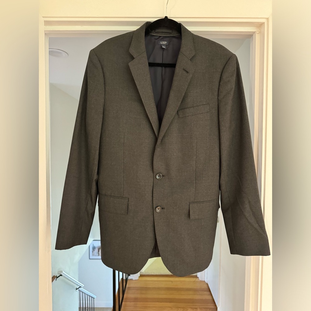 J. Crew Ludlow suit jacket, size 40R, charcoal gray wool